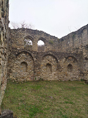 Кахетия: монастырский комплекс Икалто, руины