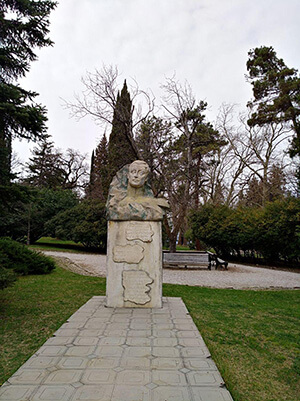 Кахетия: усадьба Чавчавадзе, памятник Александру Чавчавадзе