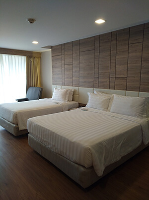 Phuket Graceland Resort номер Делюкс в основном корпусе, спальня